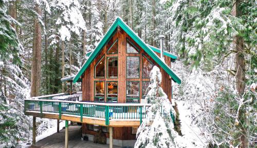 Four-Bedroom Holiday Home