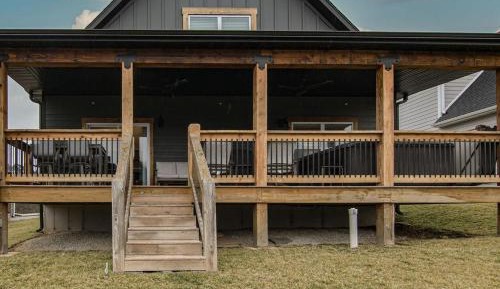 Four-Bedroom Holiday Home