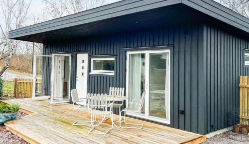 One-Bedroom Holiday Home