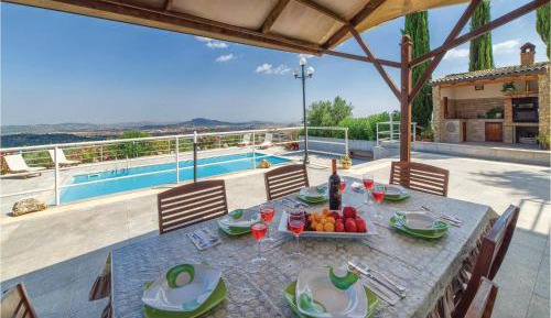 Four-Bedroom Holiday Home