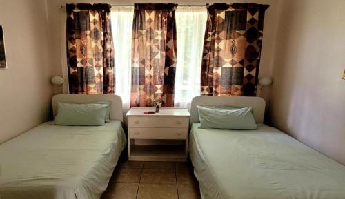 Hostel Twin Room with Communal Bathrooms