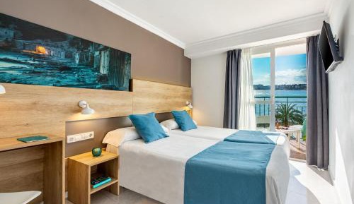 Twin Room with Sea View