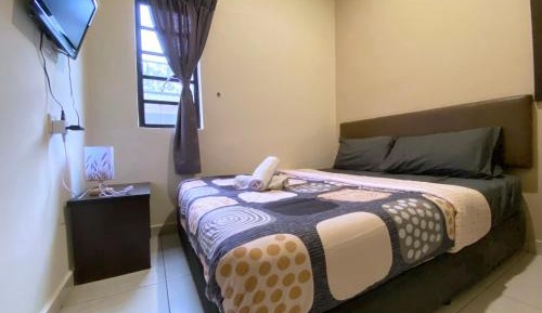 Standard Queen Room