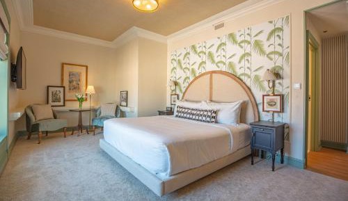 Superior King Room