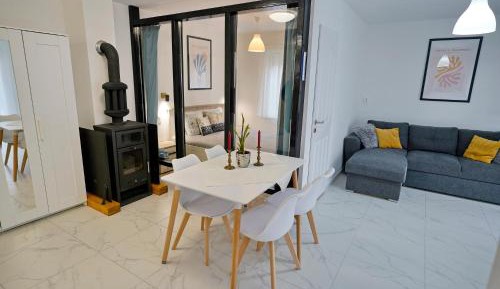 Apartment with Garden View