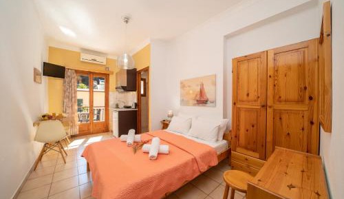 Studio (2 Adults)