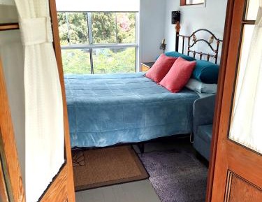 Deluxe Queen Suite