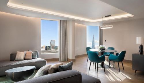One-Bedroom Executive King Suite with City View