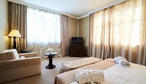 Suite with City View