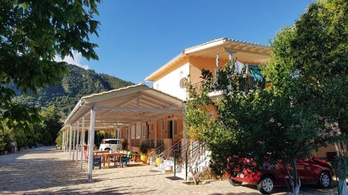 Family Studio