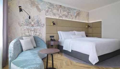 Deluxe Double Room with City View