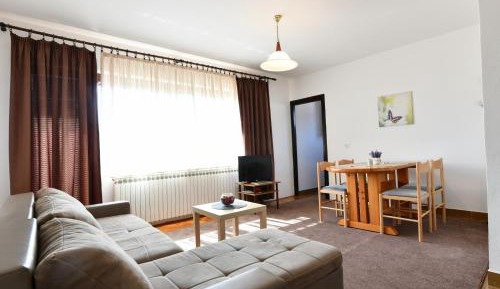 One-Bedroom Apartment with Balcony