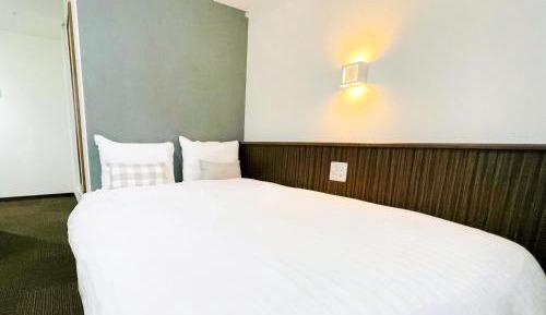 Double Room with Small Double Bed - Female Only - Non-Smoking