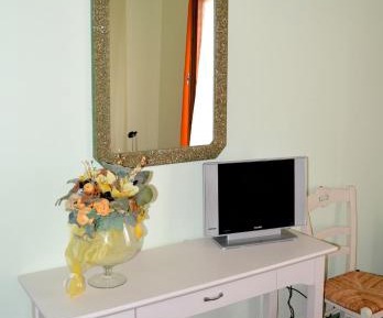 Deluxe Double Room with Garden View