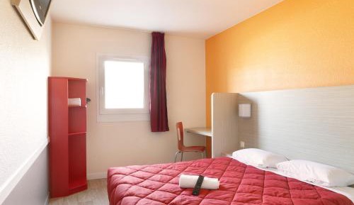 Double Room with 1 Double Bed