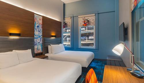 Aloft, Guest room, 2 Queen