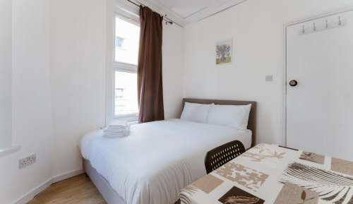 Double Room with Shared Bathroom