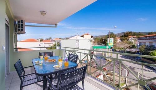 Apartment with Balcony