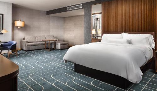 Studio King Suite, Suite, 1 King, Sofa bed