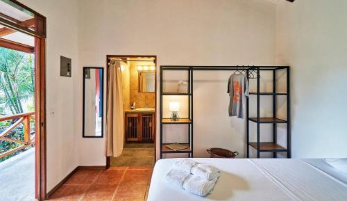 Double or Twin Room with Private Bathroom