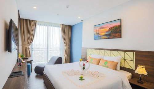 Deluxe King Room