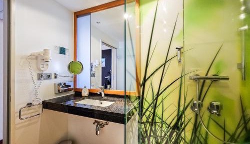 Deluxe Double Room with Shower