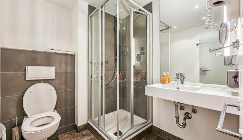 Deluxe Double Room with Shower