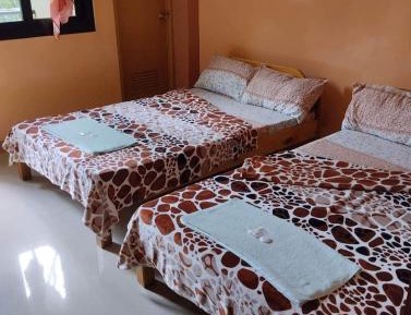 Quadruple Room with Private Bathroom