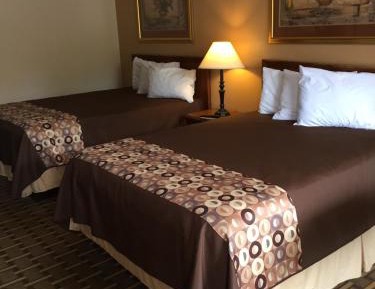 Double Queen Non-Smoking Guestroom