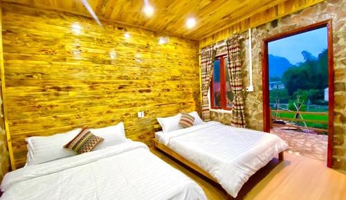 King Room with Mountain View