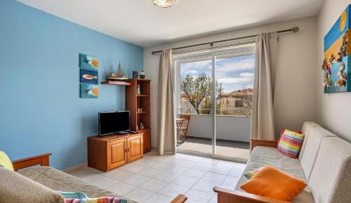 Superior One-Bedroom Apartment with Balcony