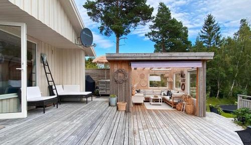 Three-Bedroom Holiday Home 