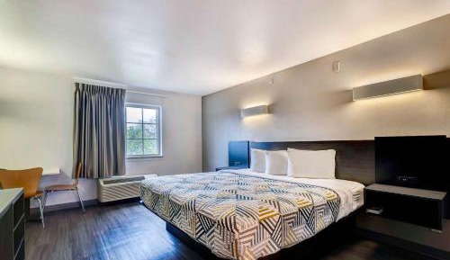 King Room - Non-Smoking