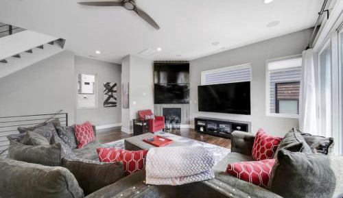 Three-Bedroom Townhouse