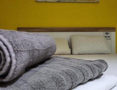 King Studio with Sofa Bed