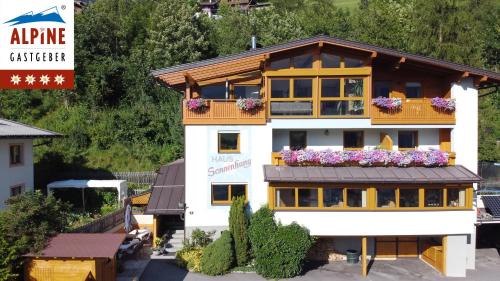 One-Bedroom Apartment with Balcony