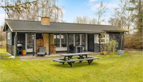 Three-Bedroom Holiday Home 