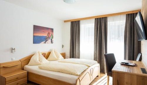 Superior Double Room with Balcony