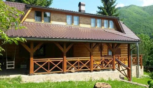 Three-Bedroom Chalet
