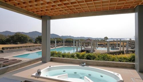 Suite with Spa Bath
