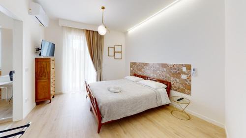 Deluxe Double or Twin Room with Balcony