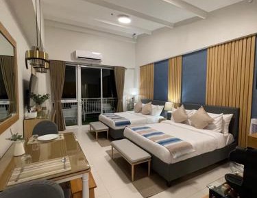 Suite with Balcony