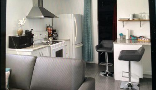 Deluxe Studio