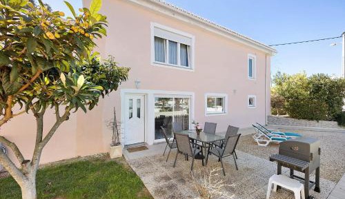 Villa with Garden View