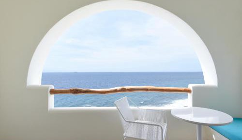 Deluxe King Room with Ocean View