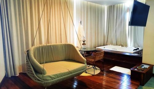 Deluxe Suite with Spa Bath