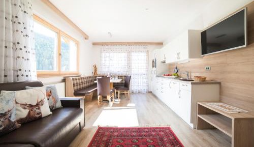 Deluxe Family Suite