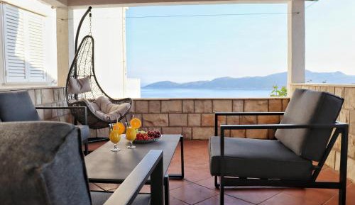 Villa with Sea View