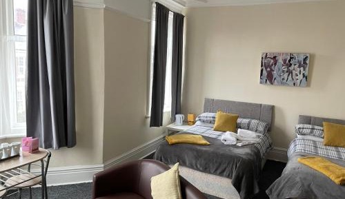 Twin Room with Private Bathroom