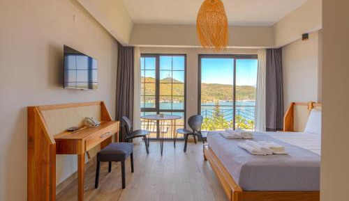 Family Room with Sea View